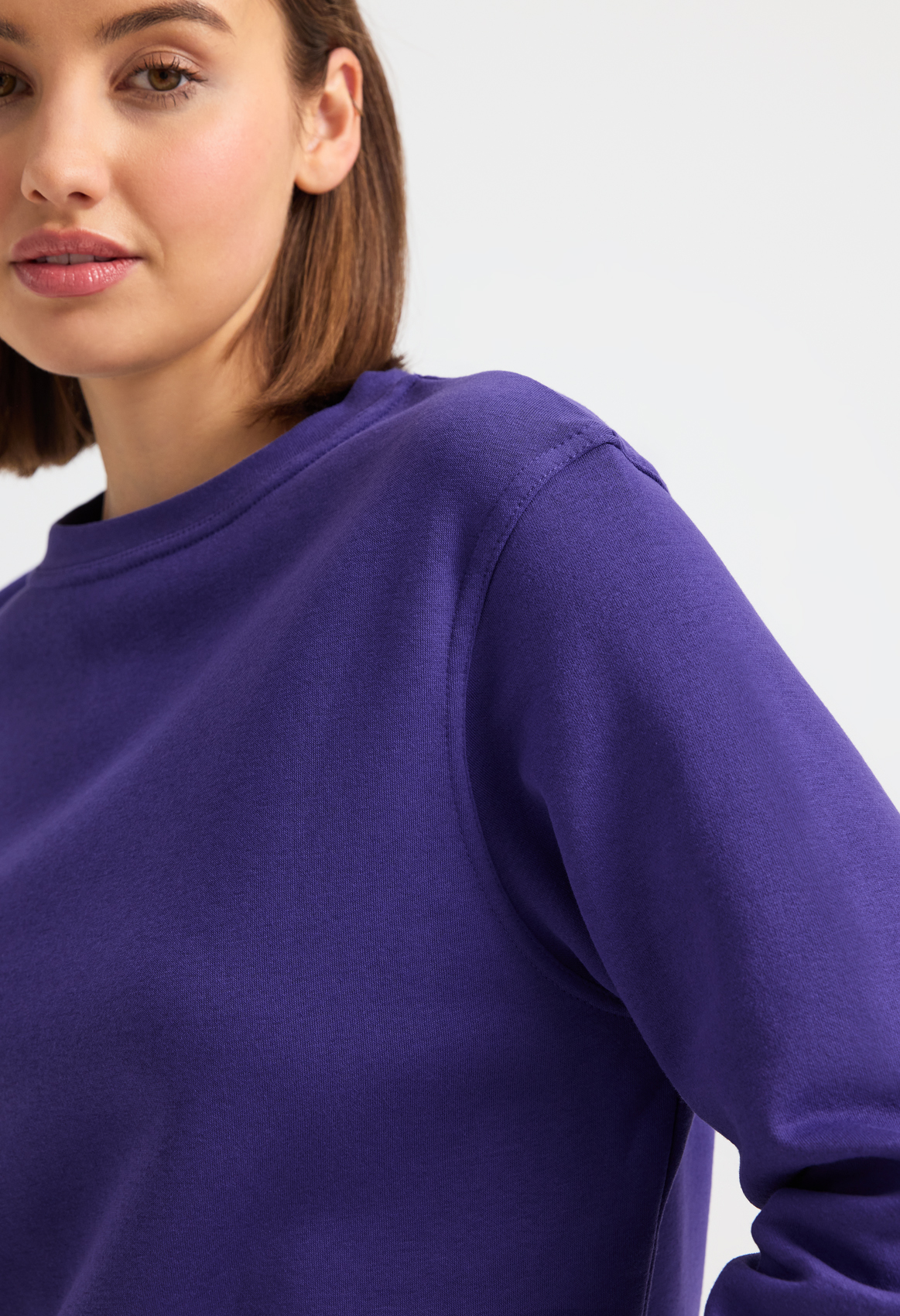 Ladies Deluxe Crew Neck Sweatshirt - Image 4