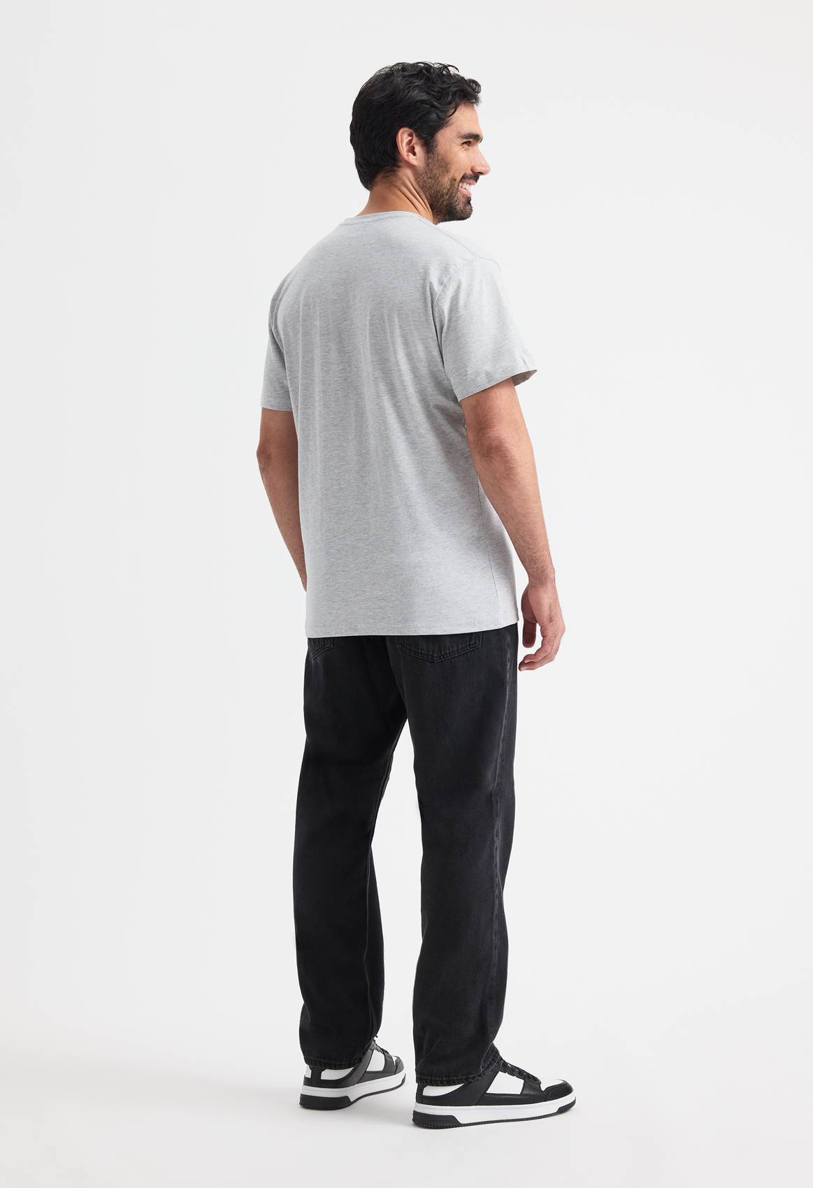 Classic V Neck T-shirt - Image 2